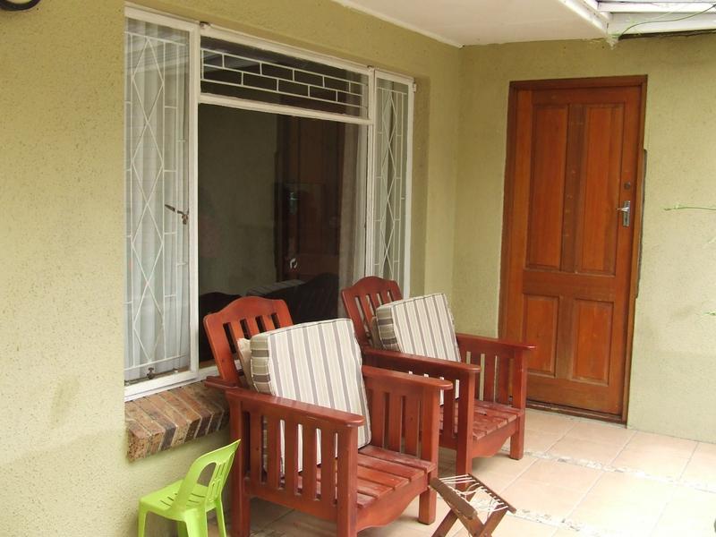 To Let 3 Bedroom Property for Rent in Golden Acre Western Cape